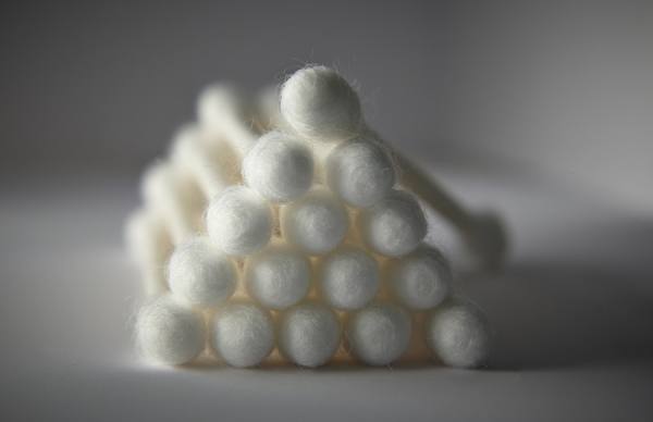 Photograph David Slivinski Swabs on One Eyeland